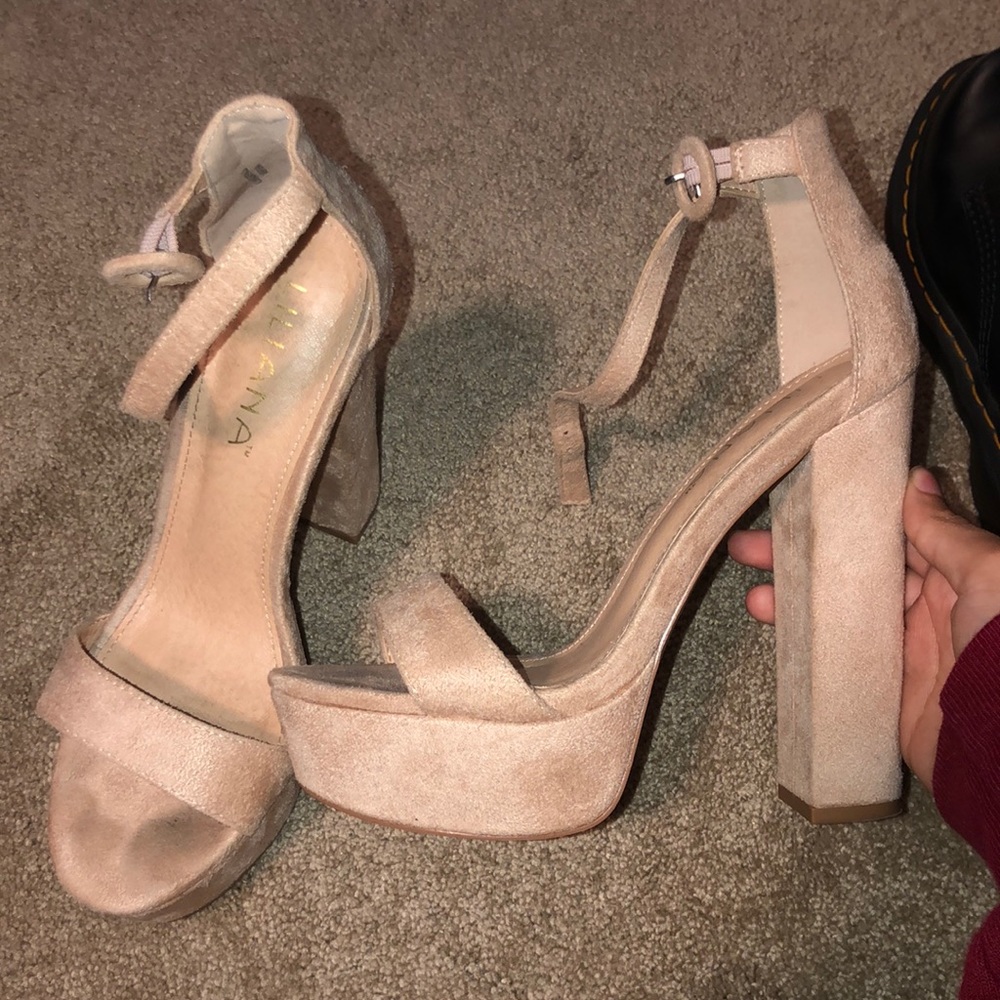 nude block heel